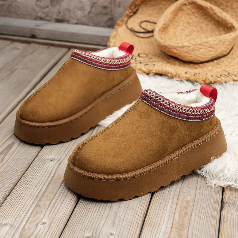 Chic Slippers - Immergiti nel Puro Comfort